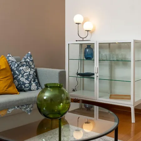 Cozy Duplex Garden & Family Comfort *