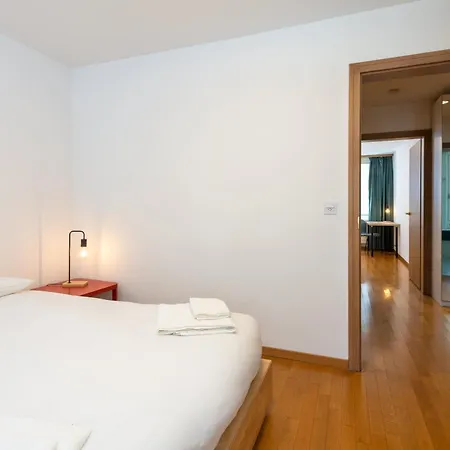 דירה Cozy Duplex Garden & Family Comfort