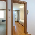 شقة Cozy Duplex Garden & Family Comfort سانت موريتز