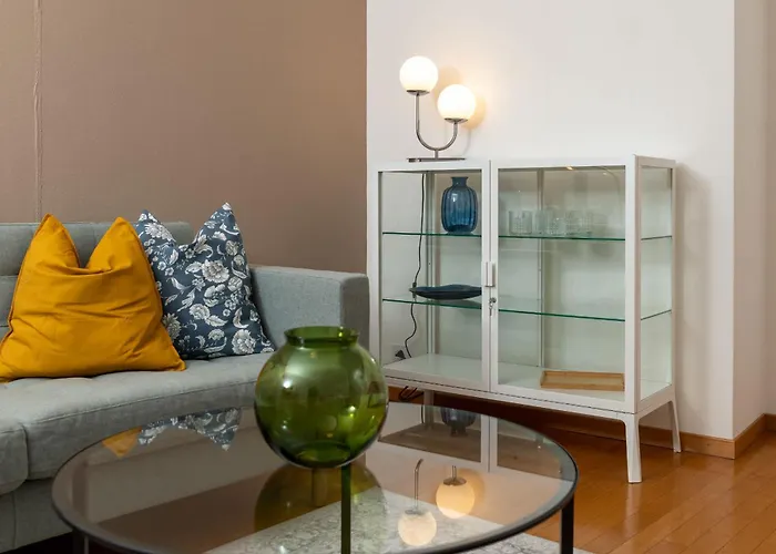 Cozy Duplex Garden & Family Comfort *