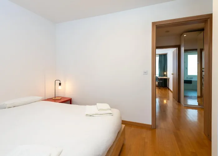 Apartman Cozy Duplex Garden & Family Comfort